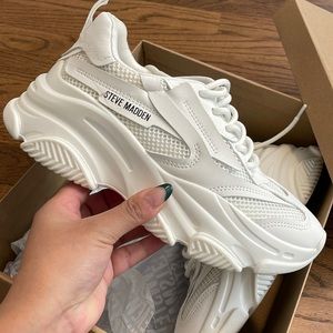 Steve Madden possession white sneaker size 6.5